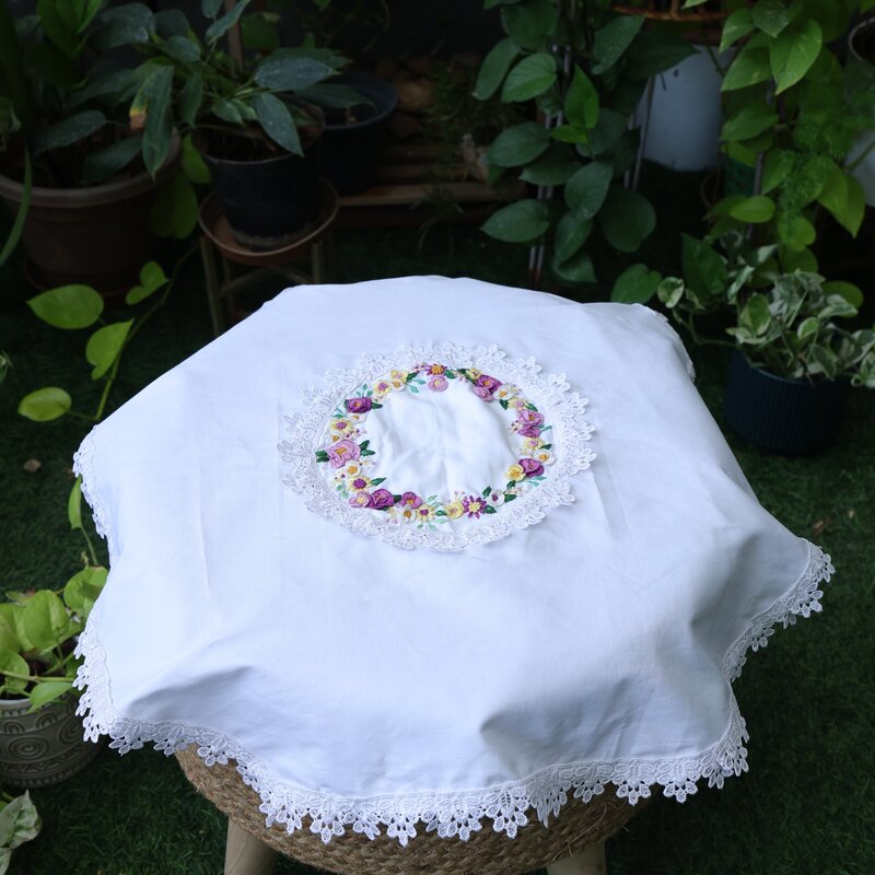 TABLE RUNNER-ROUND